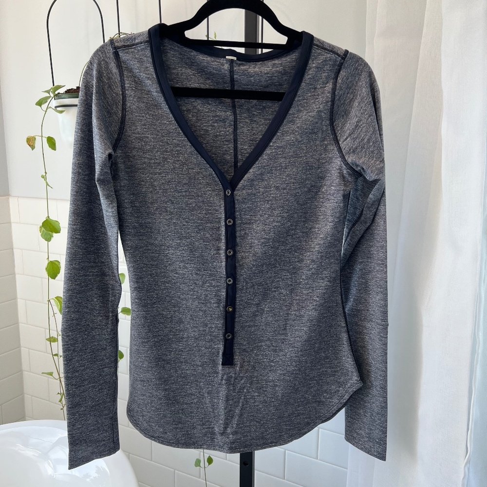 NWT detached Lululemon Awesoma Henley Sz 8